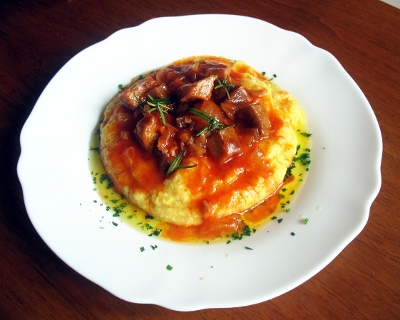 Spezzatino di seitan con polenta