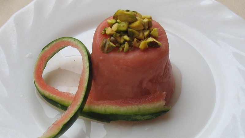 Gelo di anguria con pistacchi - Biolcalenda di Luglio 2018