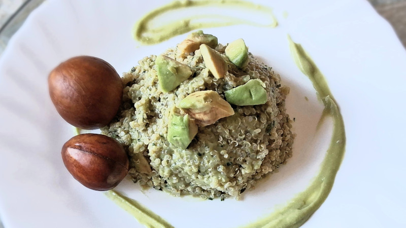 Sformatino di quinoa alla salsa di avocado - Biolcalenda di settembre/ottobre2026